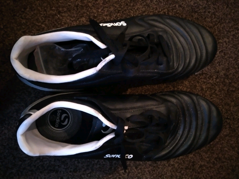 sondico running shoes